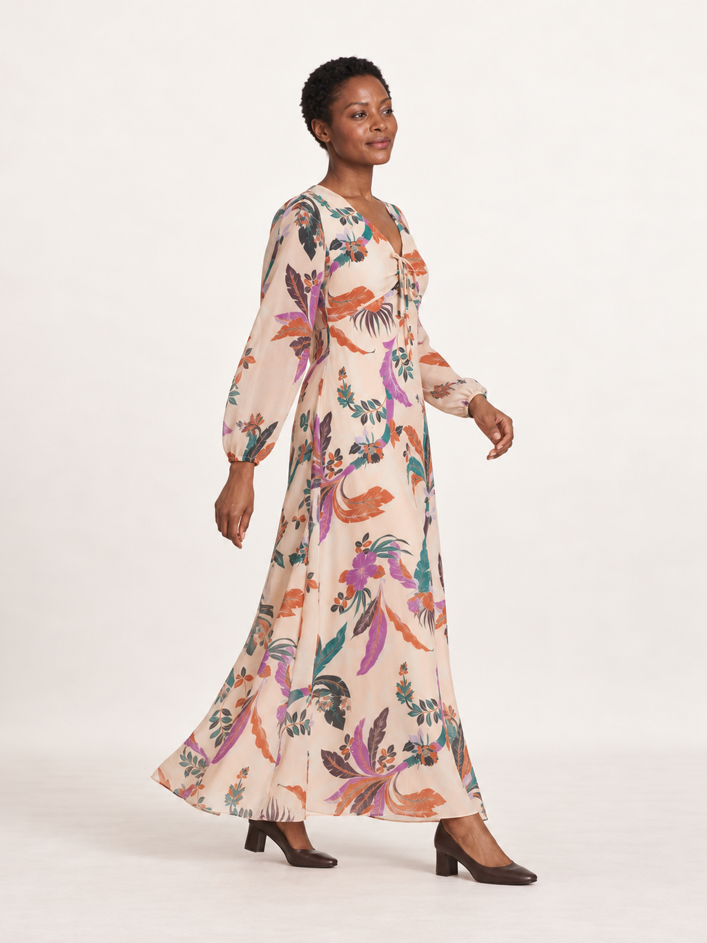 Blush Print viscose silk maxi dress — side-movement